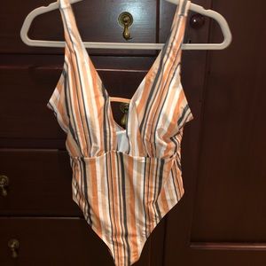 Brand new cup she one-piece swim